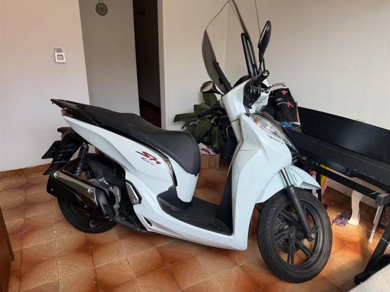 HONDA SH 300i SPORT HONDA SH 300i SPORT